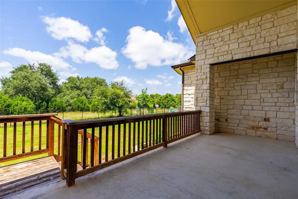 212 Eiglehart Road Austin TX 78737