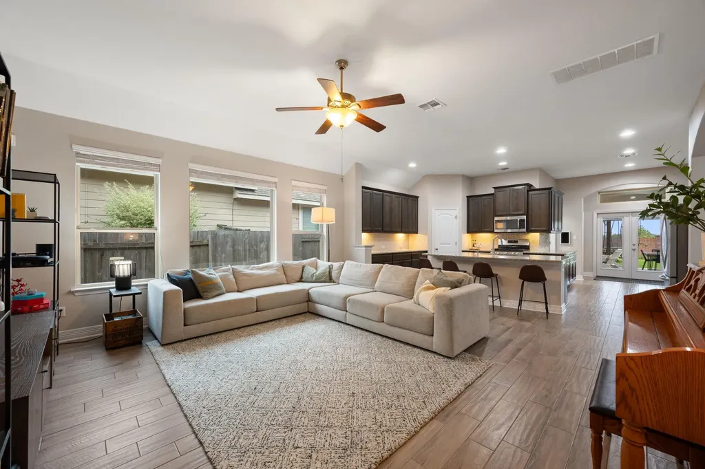 725 Blue Agave Lane Georgetown TX 78626