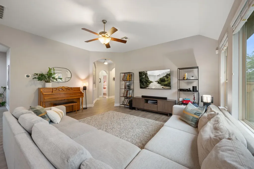 725 Blue Agave Lane Georgetown TX 78626