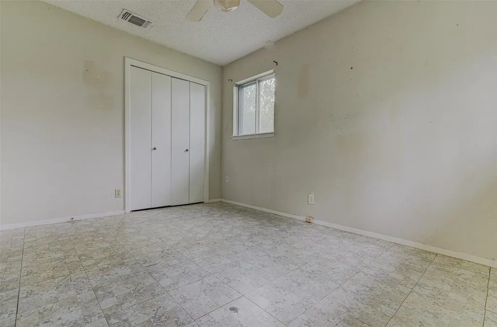 5210 Emerald Meadow Drive Austin TX 78745