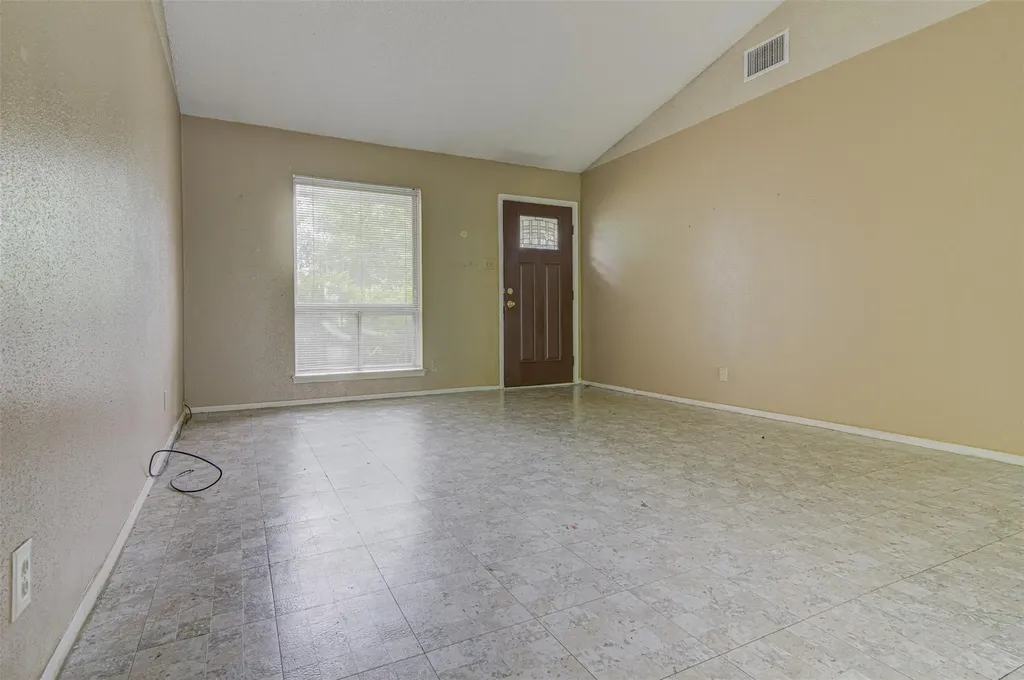 5210 Emerald Meadow Drive Austin TX 78745