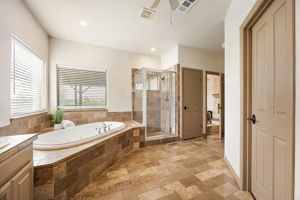 101 Maheo Way Dripping Springs TX 78620
