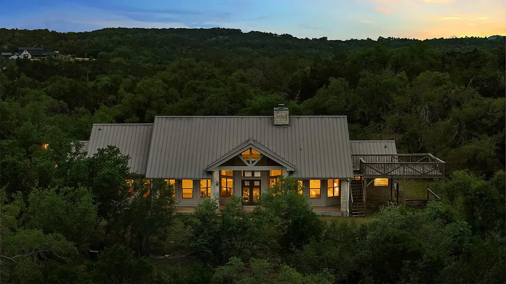 101 Maheo Way Dripping Springs TX 78620