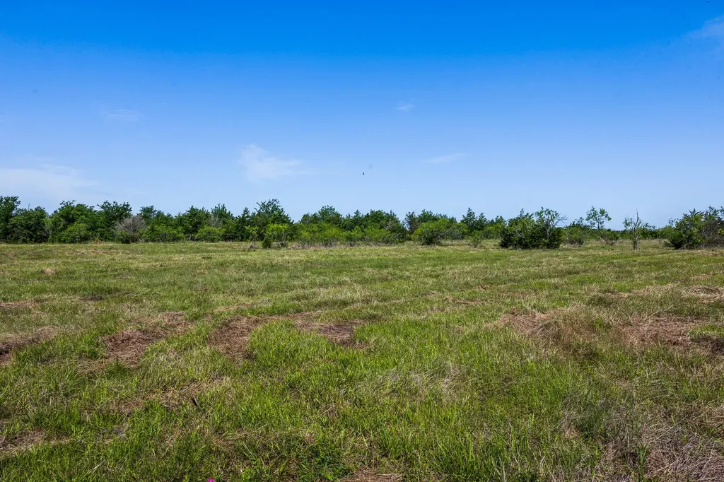Tract 2 Tbd Lcr 392 Groesbeck TX 76642