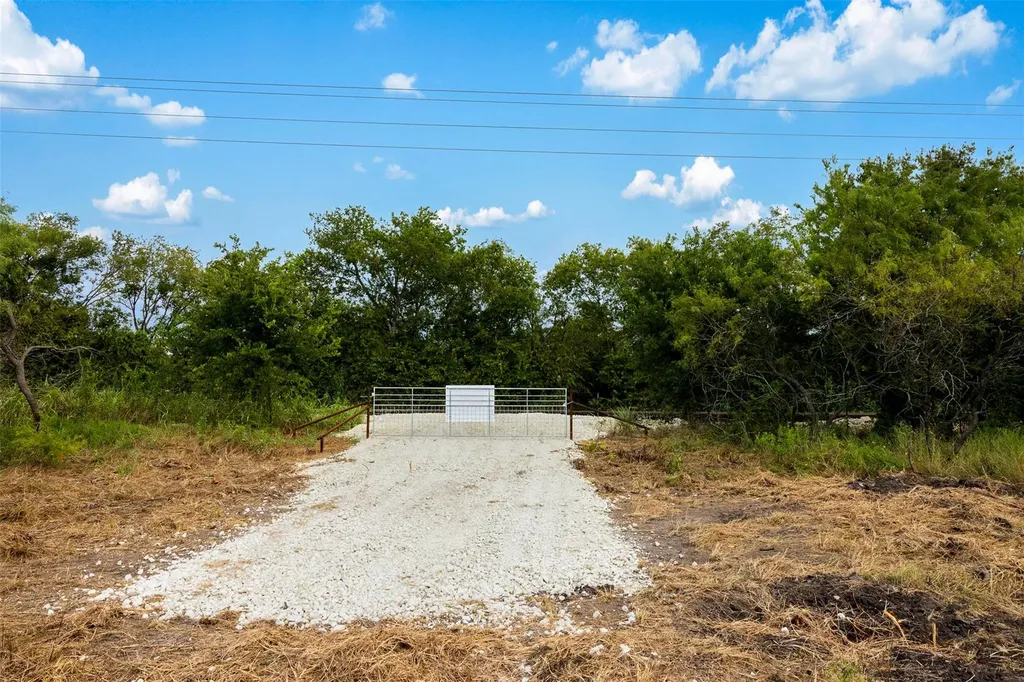Tract 2 Tbd Lcr 392 Groesbeck TX 76642