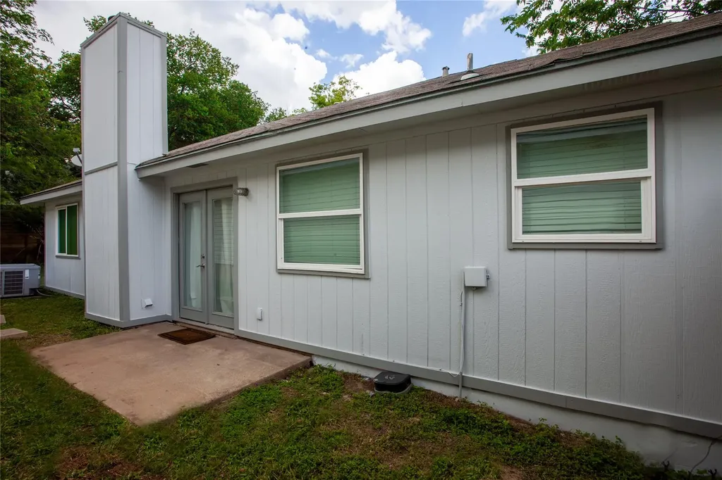 11614 Pearwood Place Austin TX 78758