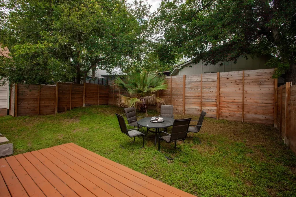 11614 Pearwood Place Austin TX 78758
