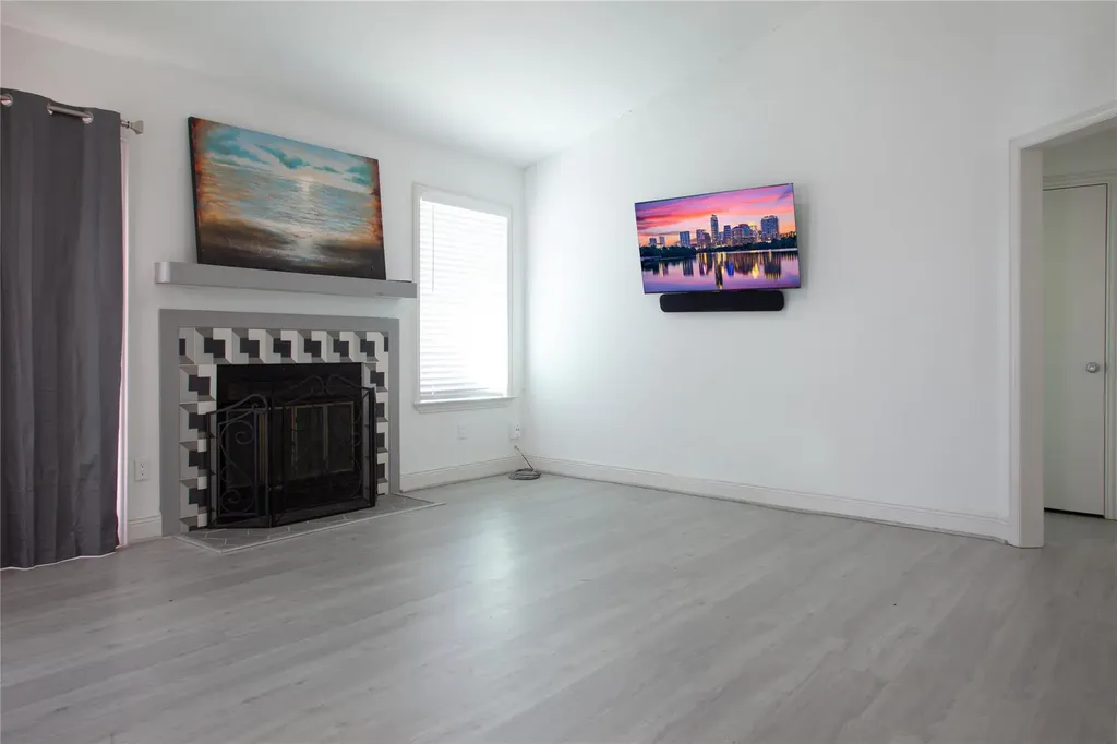 11614 Pearwood Place Austin TX 78758