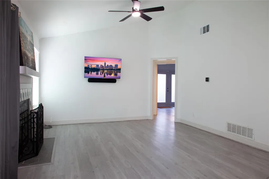 11614 Pearwood Place Austin TX 78758