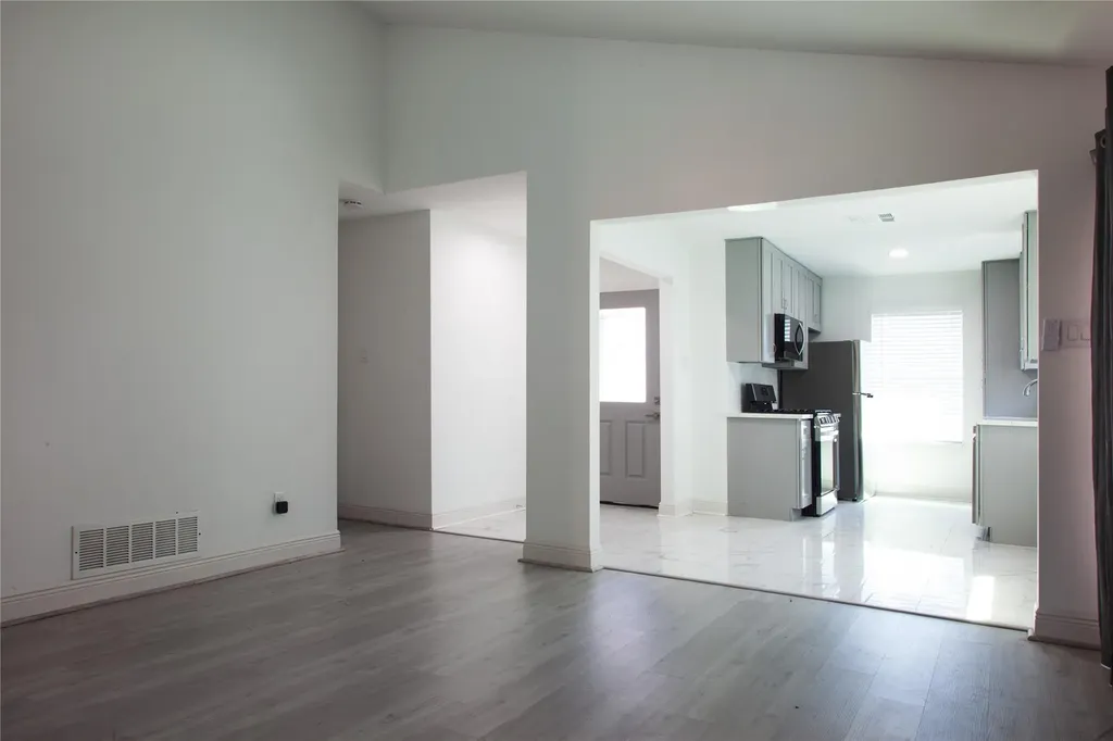 11614 Pearwood Place Austin TX 78758