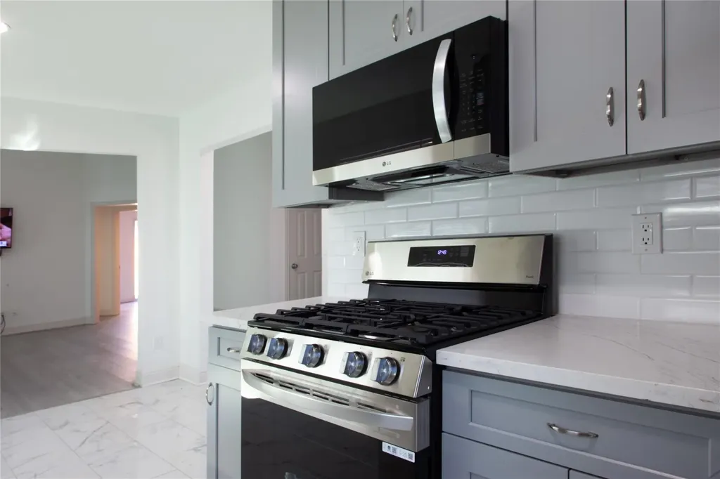 11614 Pearwood Place Austin TX 78758