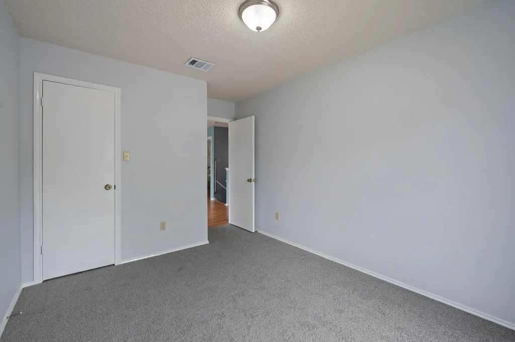 13812 Lothian Drive Pflugerville TX 78660