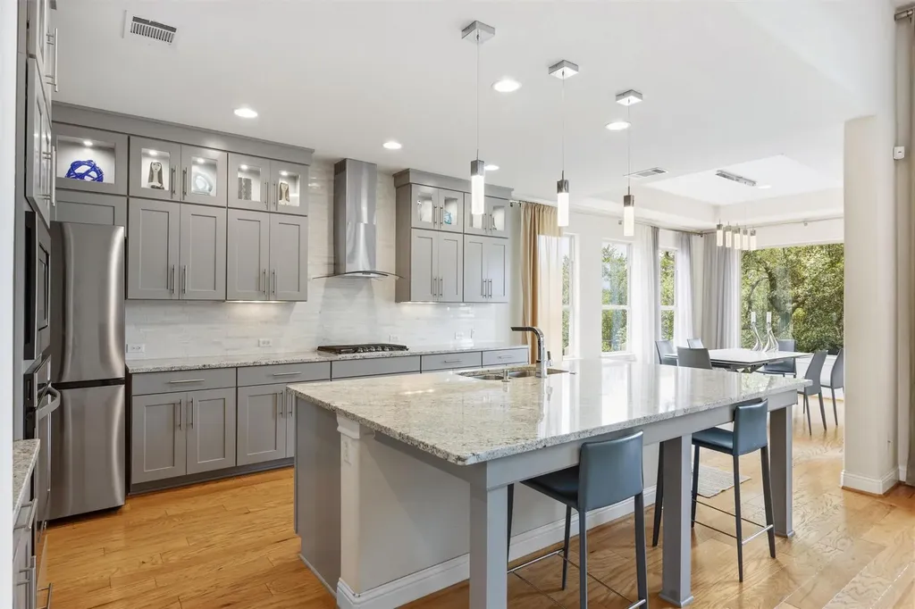 8409 Evelina Trail Austin TX 78737