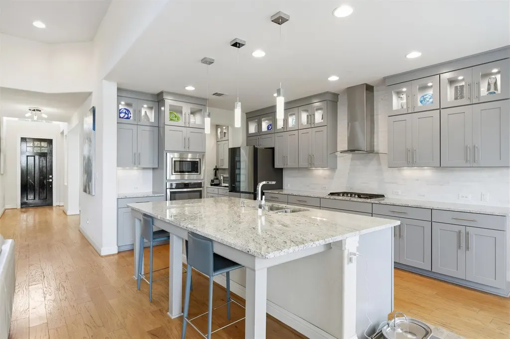 8409 Evelina Trail Austin TX 78737