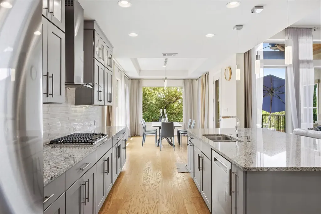8409 Evelina Trail Austin TX 78737