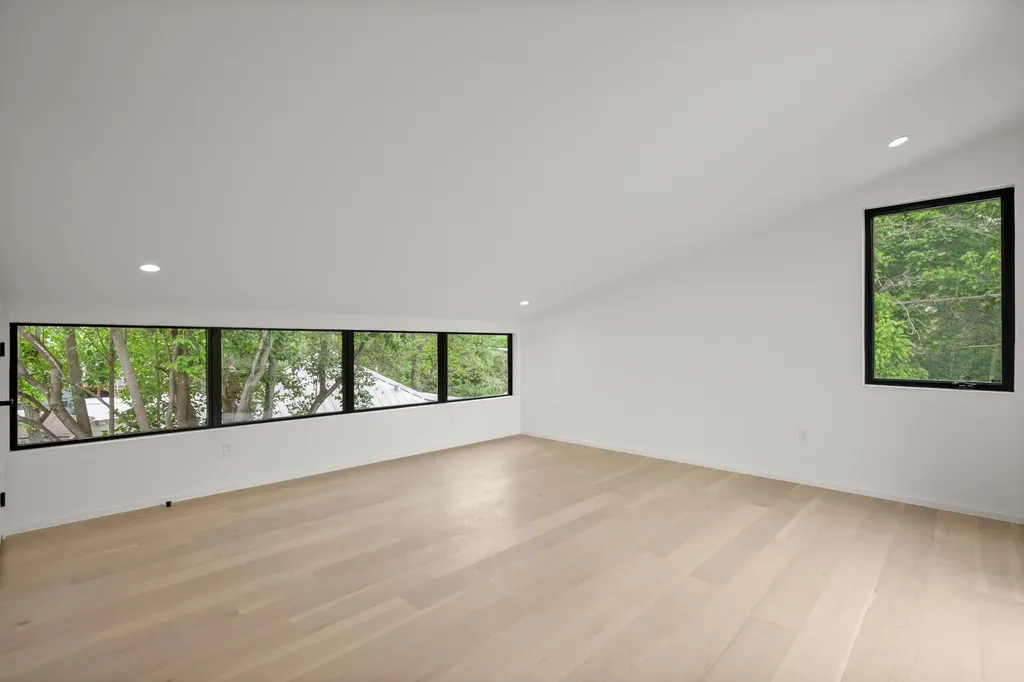 2215 S 3rd Street Austin TX 78704