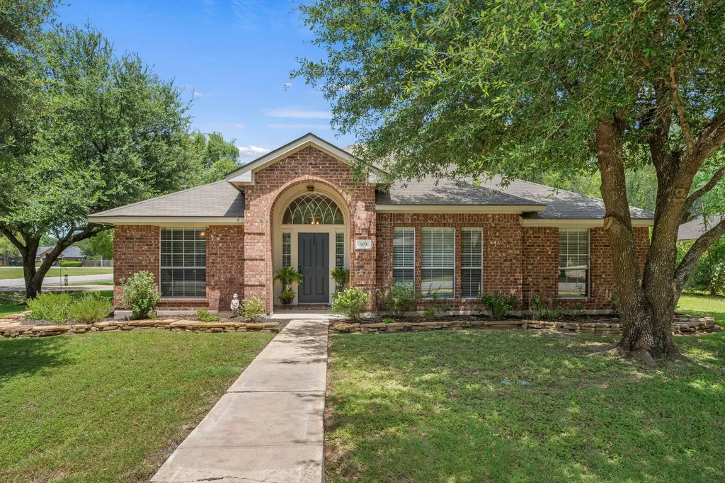 603 Prickly Pear Pass Buda TX 78610