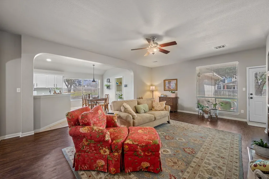 603 Prickly Pear Pass Buda TX 78610