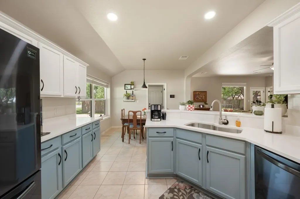 603 Prickly Pear Pass Buda TX 78610