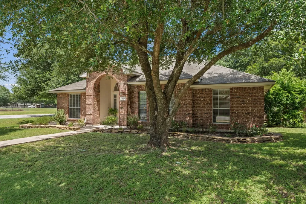 603 Prickly Pear Pass Buda TX 78610
