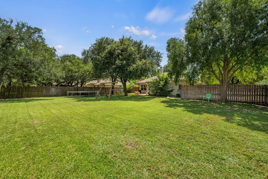 603 Prickly Pear Pass Buda TX 78610