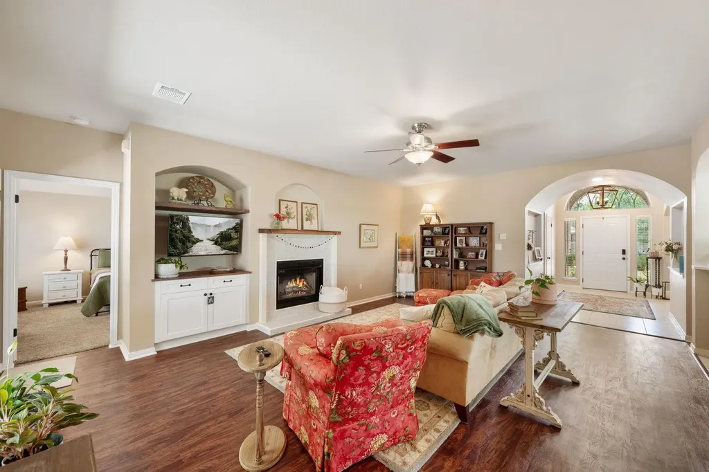 603 Prickly Pear Pass Buda TX 78610