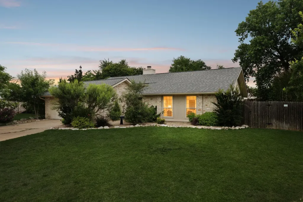10504 Wagon Gap Drive Austin TX 78750