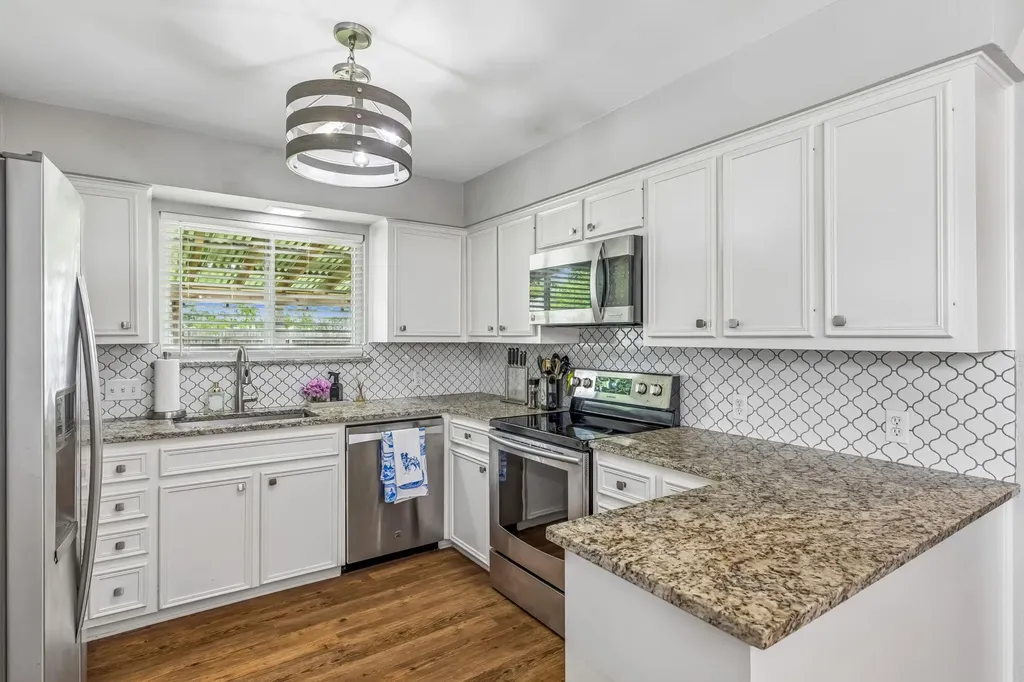 10504 Wagon Gap Drive Austin TX 78750