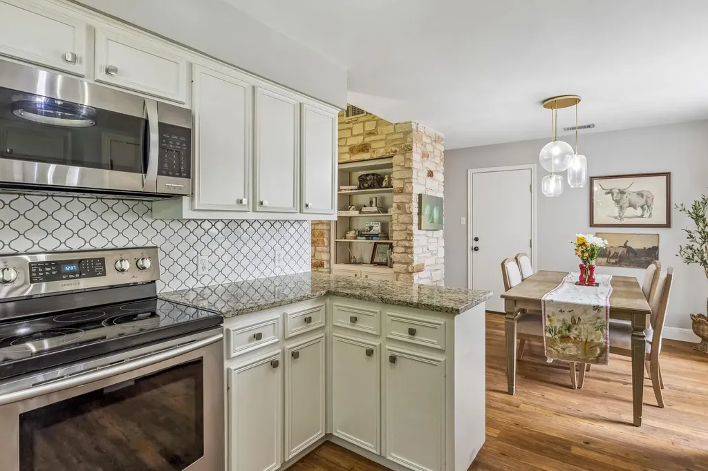 10504 Wagon Gap Drive Austin TX 78750