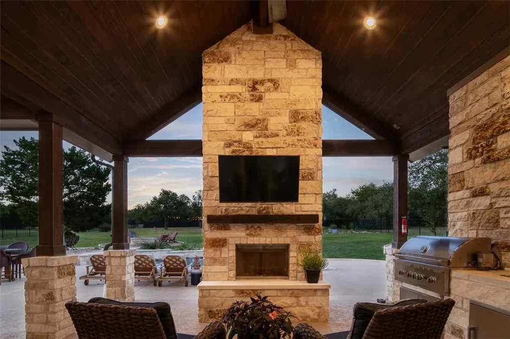 893 Blue Ridge Drive Dripping Springs TX 78620