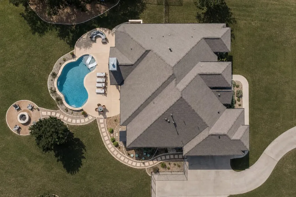 893 Blue Ridge Drive Dripping Springs TX 78620