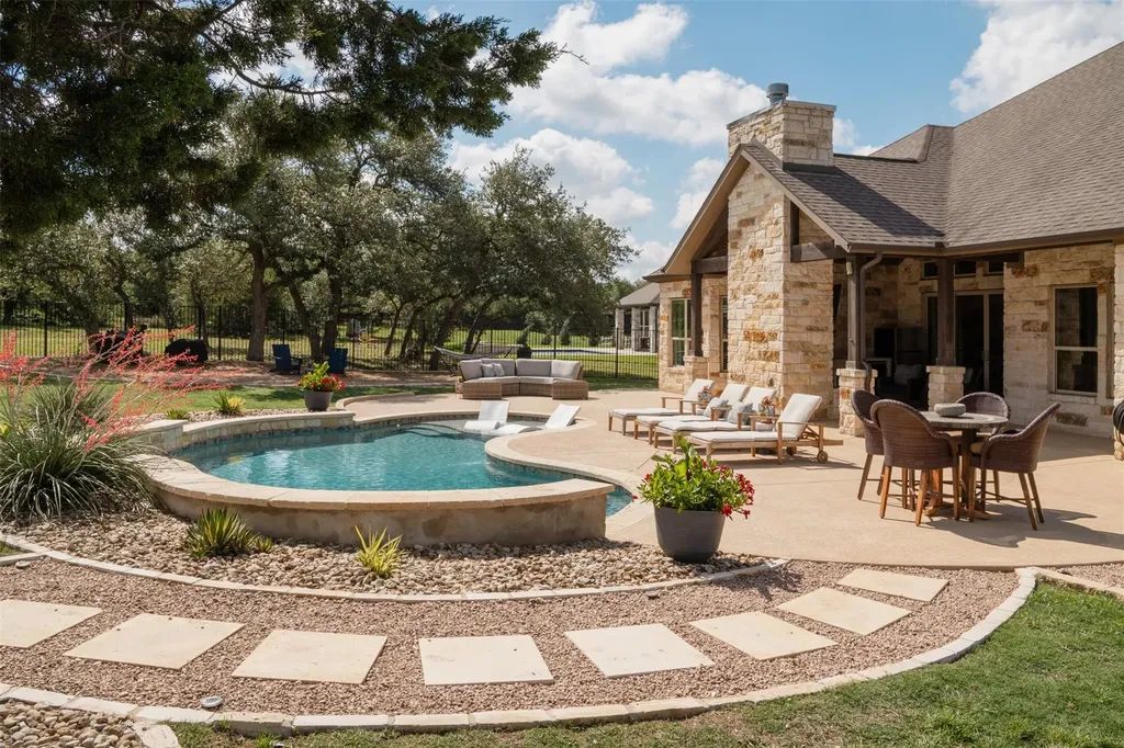 893 Blue Ridge Drive Dripping Springs TX 78620