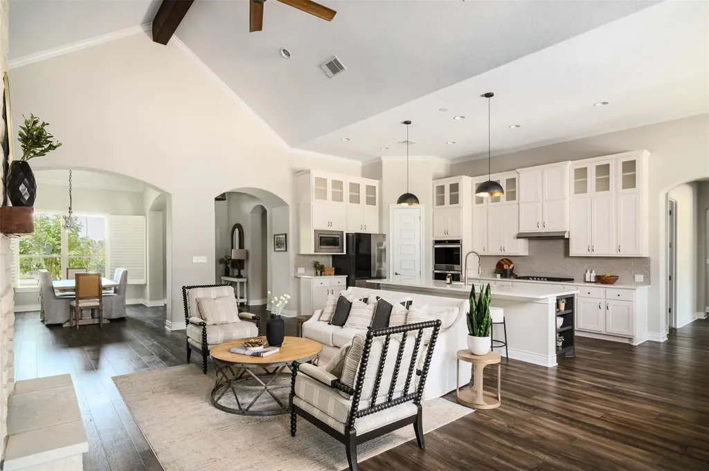 893 Blue Ridge Drive Dripping Springs TX 78620