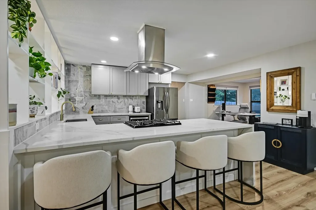 1006 Hollybluff Street Austin TX 78753