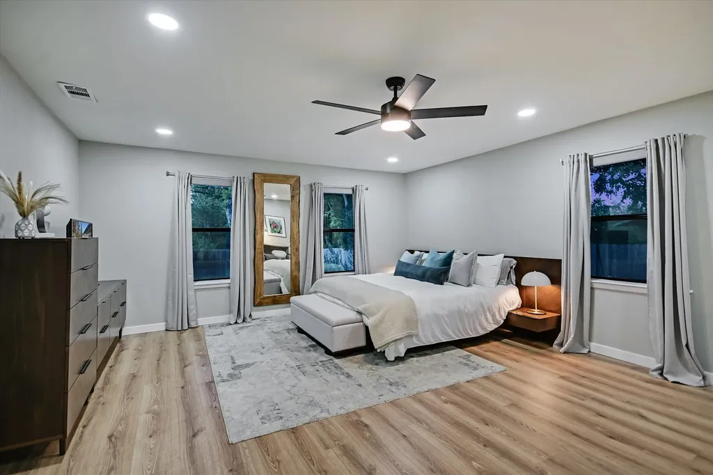 1006 Hollybluff Street Austin TX 78753