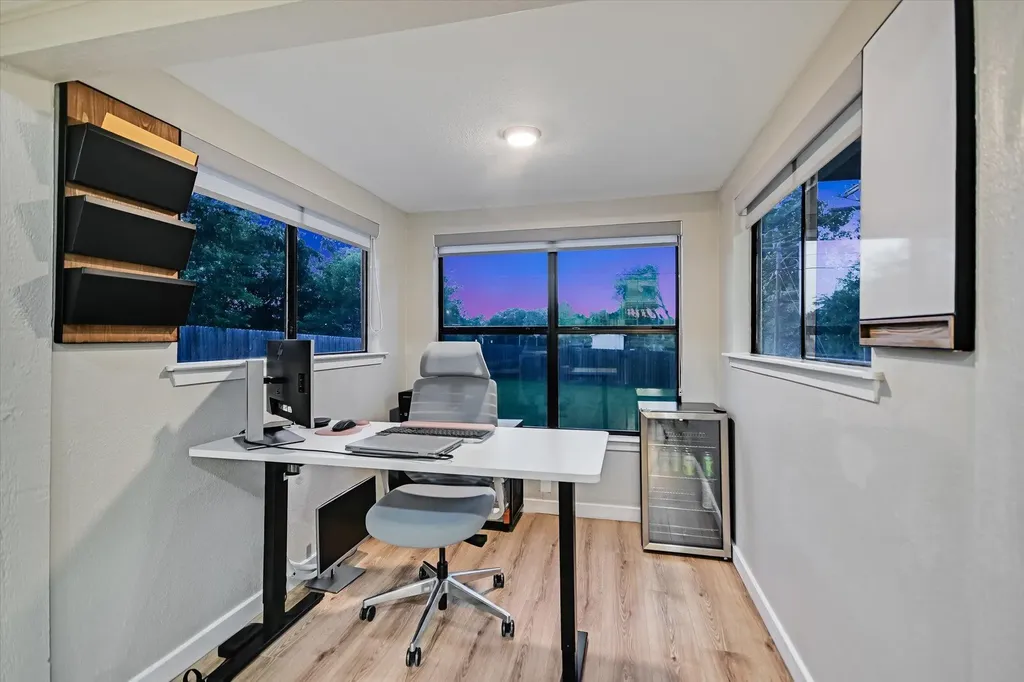 1006 Hollybluff Street Austin TX 78753