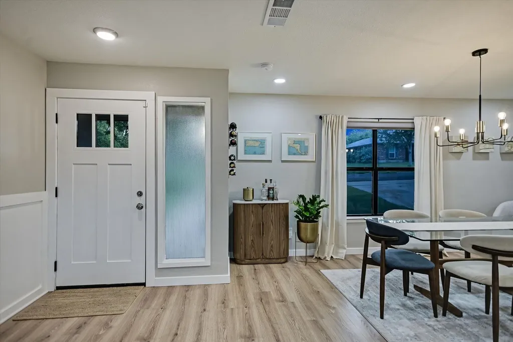 1006 Hollybluff Street Austin TX 78753