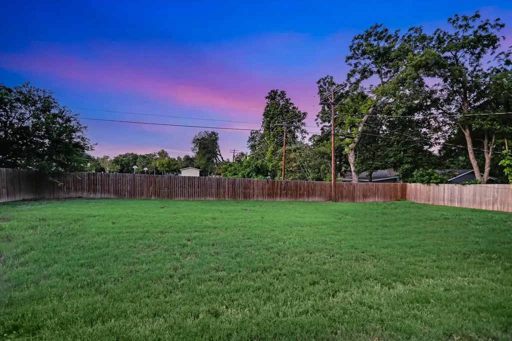 1006 Hollybluff Street Austin TX 78753