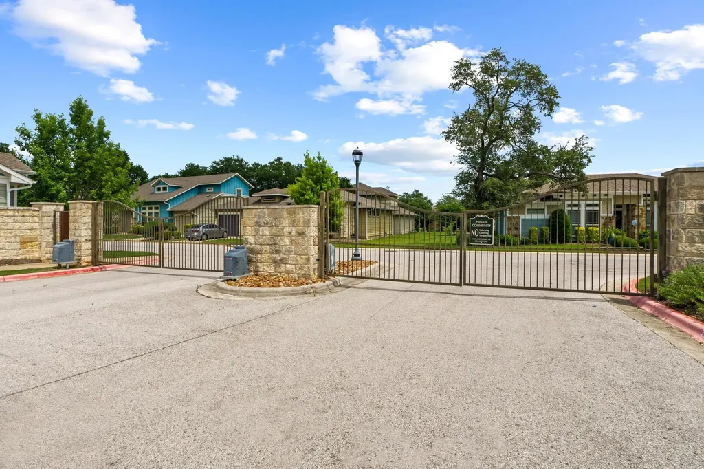 10513 Larue Pass Austin TX 78717