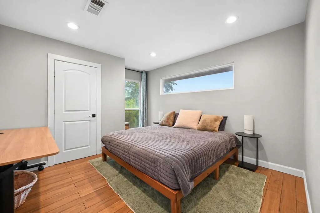 2101 Airole Way Austin TX 78704