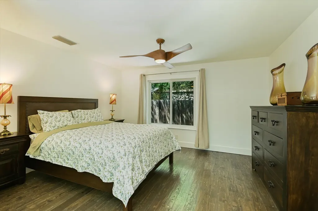 605 Deep Eddy Avenue Austin TX 78703