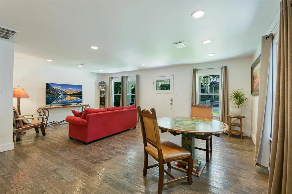 605 Deep Eddy Avenue Austin TX 78703