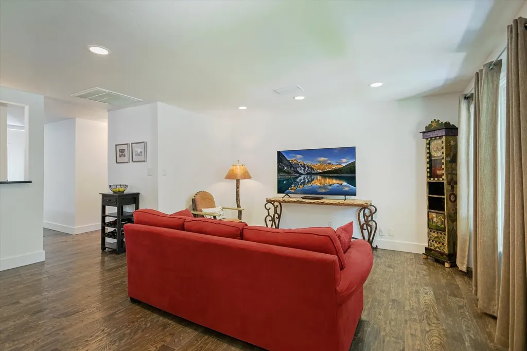 605 Deep Eddy Avenue Austin TX 78703