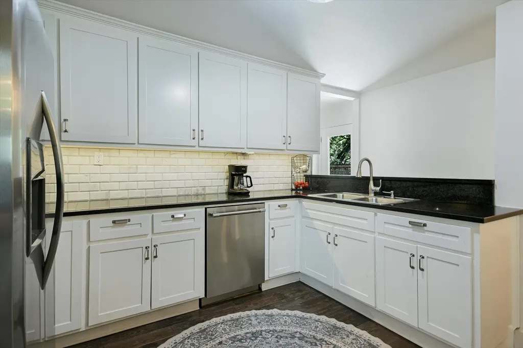 605 Deep Eddy Avenue Austin TX 78703