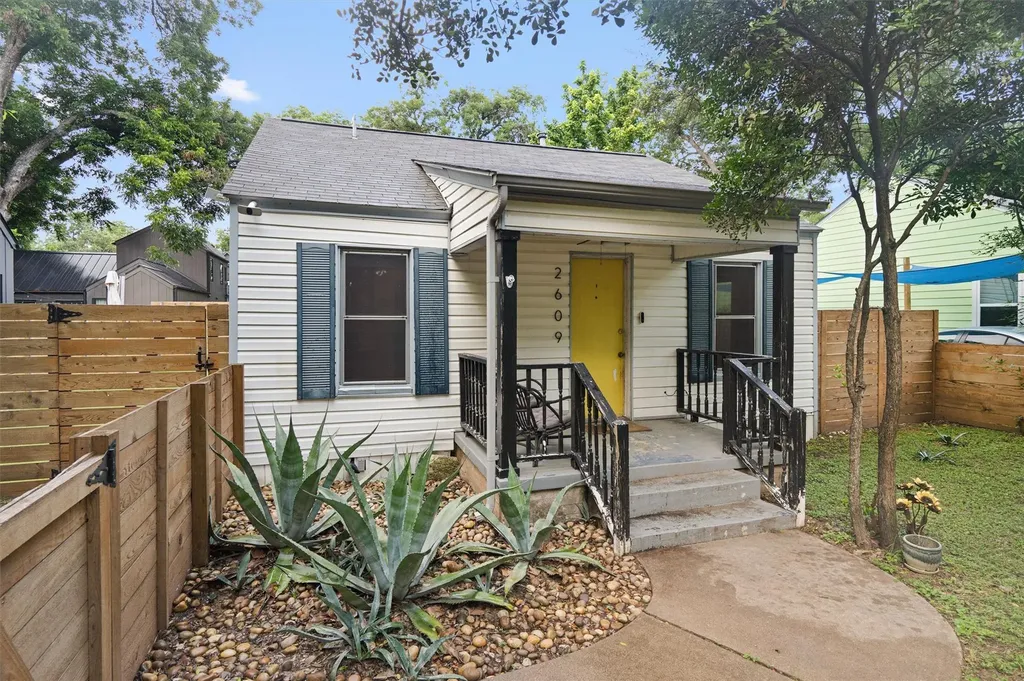 2609 Willow Street Austin TX 78702