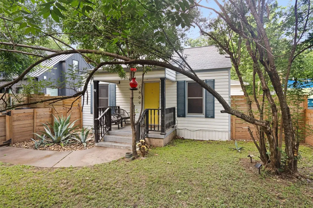 2609 Willow Street Austin TX 78702