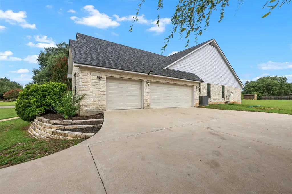 4350 Royal Street Salado TX 76571