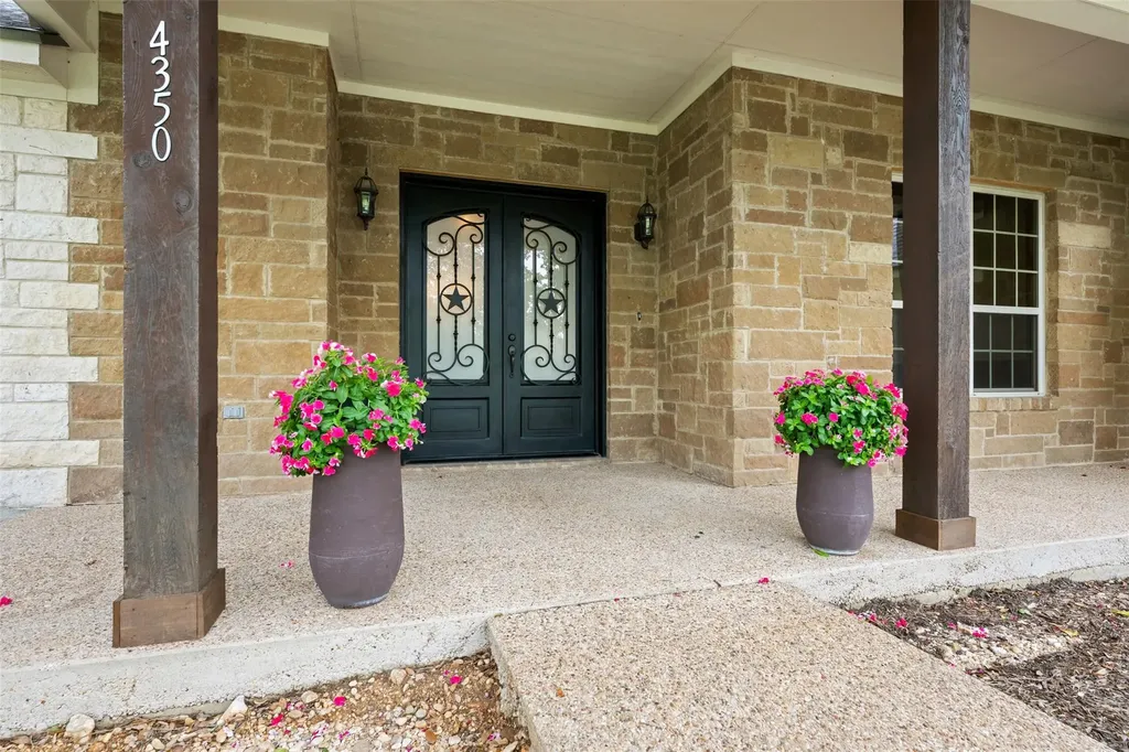 4350 Royal Street Salado TX 76571