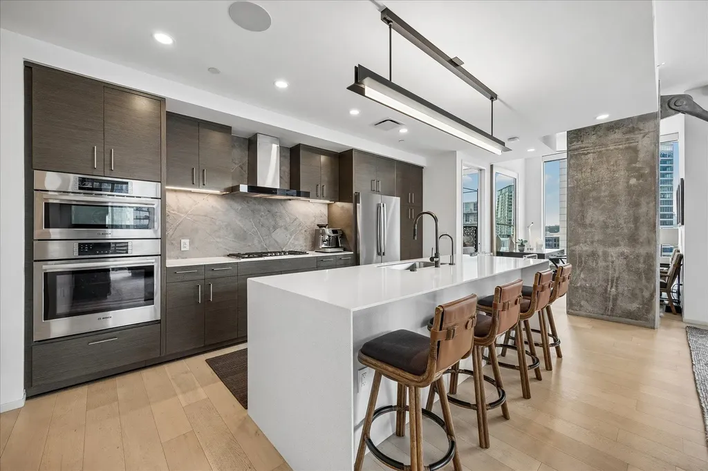 301 West Avenue Austin TX 78701