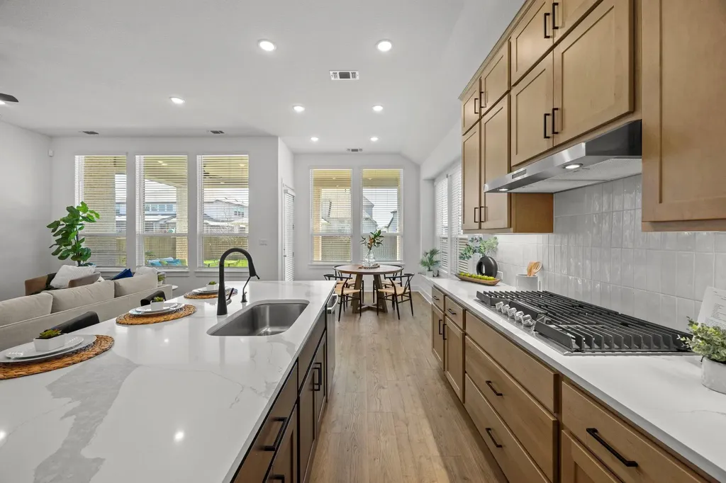 1332 Golden Celebration Bend Leander TX 78641